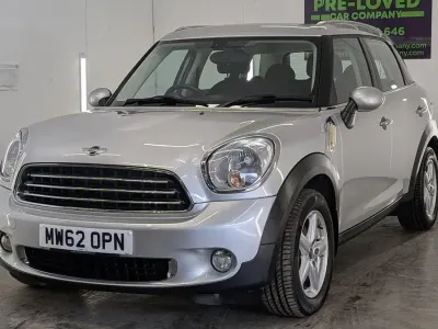Used Mini Cooper 122 HP (89 kW) 2013 Silver Hatchback