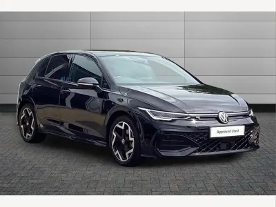 Used VW Golf VIII R-line 147 HP (108 kW) 2025 Black Hatchback
