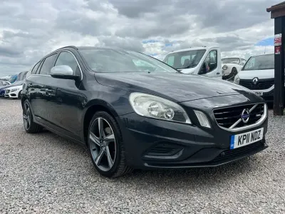 Used Volvo V60 R-Design 163 HP (119 kW) 2011 Grey Estate