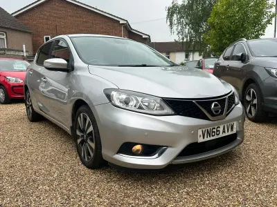 Używany Nissan Pulsar N-TEC 110 KM (80 kW) 2016 Srebrny Hatchback
