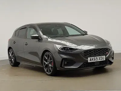 Begagnad Ford Focus ST 280 HK (205 kW) 2020 Grå Halvkombi