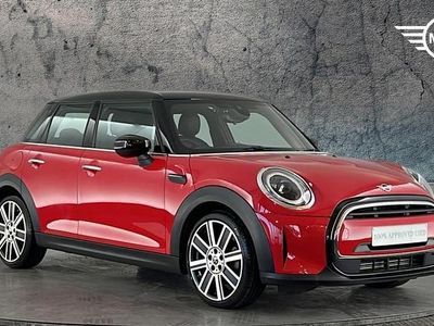 Used Mini Cooper Exclusive 134 HP (98 kW) 2022 Red Hatchback
