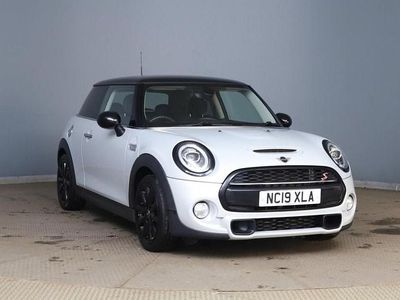 Used Mini Cooper S Classic 192 HP (141 kW) 2019 Silver Hatchback