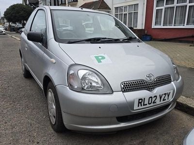 Used Toyota Yaris 2002 Silver Hatchback