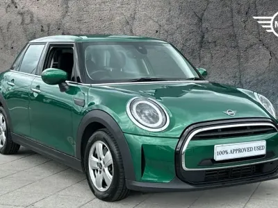 Used Mini Cooper Classic 134 HP (98 kW) 2022 Green Hatchback