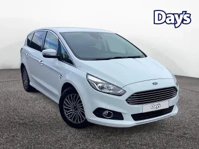 Used Ford S-MAX Titanium 150 HP (110 kW) 2019 White MPV