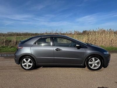 Used Honda Civic SE 2010 Silver Hatchback