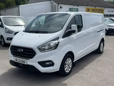 Used Ford Transit Custom Limited 130 HP (95 kW) 2021 White Van