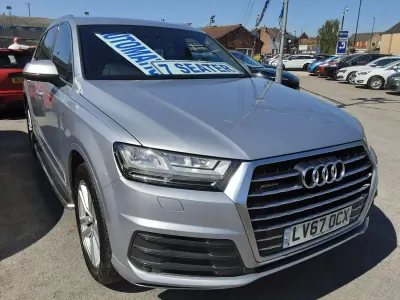 Używany Audi Q7 S-Line 218 KM (160 kW) 2017 Srebrny SUV