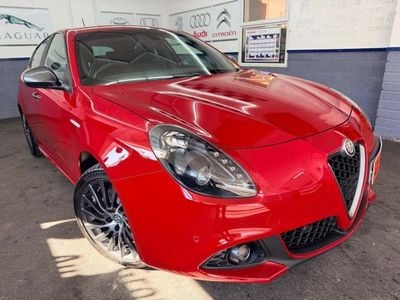 Used Alfa Romeo Giulietta Edizione Speciale 150 HP (110 kW) 2016 Red Hatchback