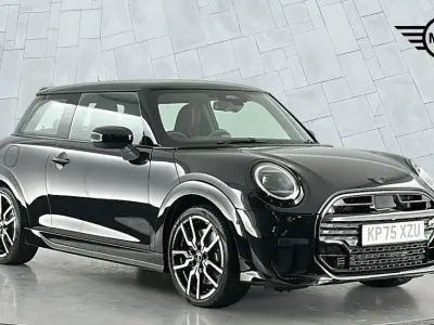Used Mini Cooper Hatch 113 kW (154 HP) 2026 Black Hatchback