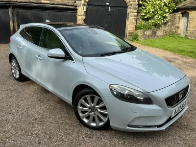 Used Volvo V40 SE Lux 2013 Blue Hatchback