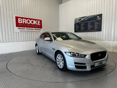 Used Jaguar XE Portfolio 163 HP (119 kW) 2015 Silver Sedan