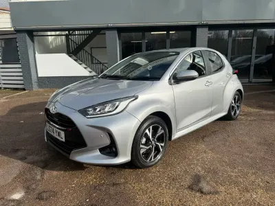 Used Toyota Yaris Design 91 HP (66 kW) 2024 Silver Hatchback