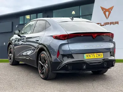 Usado Cupra Tavascan VZ1 250 kW (340 HP) 2025 Azul SUV