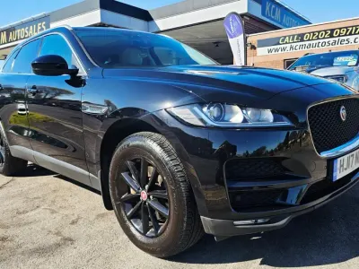 Second-hand Jaguar F-Pace Prestige 180 CP (132 kW) 2017 Negru SUV
