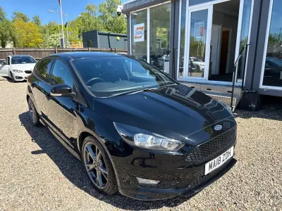 Begagnad Ford Focus ST-Line X 140 HK (102 kW) 2018 Svart Halvkombi