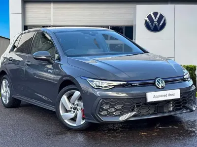 Ny VW Golf VIII GTE 272 HK (200 kW) 2025 Grå Halvkombi