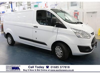 White Used 2017 Ford Transit Custom Trend Van | £9,610 (Expensive)