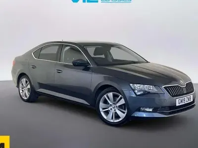 Second-hand Skoda Superb SE Technology 150 CP (110 kW) 2019 Gri Hatchback