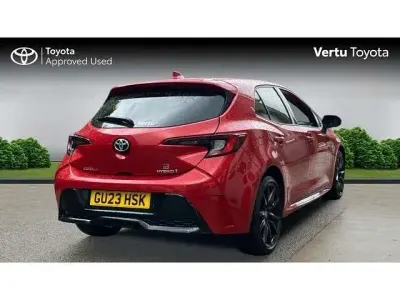 Used Toyota Corolla Sport 140 HP (102 kW) 2023 Red Hatchback