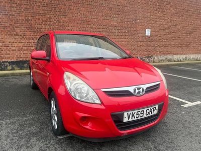 Used Hyundai i20 Comfort 101 HP (74 kW) 2009 Red Hatchback