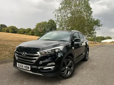 Used Hyundai Tucson Premium 141 HP (103 kW) 2016 Black SUV