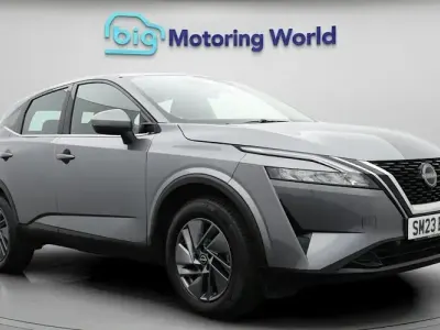 Second-hand Nissan Qashqai Acenta Premium 140 CP (102 kW) 2023 Gri SUV