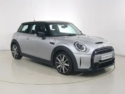Used Mini Cooper S Classic 176 HP (129 kW) 2023 Silver Hatchback