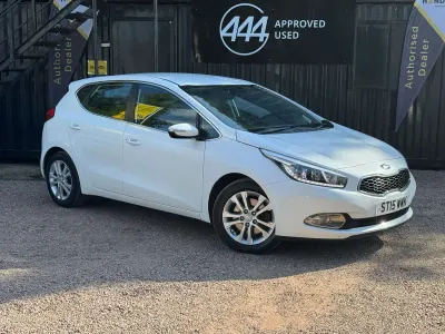 Used Kia Ceed 2015 White Hatchback