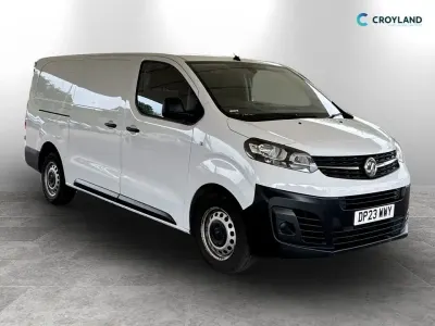 Używany Vauxhall Vivaro 100 KM (73 kW) 2023 Biały Minivan