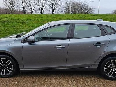 Grey Used 2016 Volvo V40 Momentum Hatchback | £5,695 (Fair price)