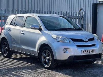 Used Toyota Urban Cruiser 2010 Silver Hatchback