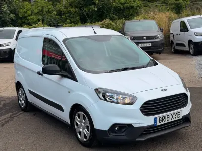 Used Ford Transit Courier Trend 75 HP (55 kW) 2019 White Van