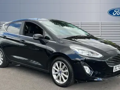 Używany Ford Fiesta Titanium 125 KM (91 kW) 2020 Czarny Hatchback