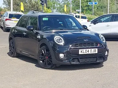 Used Mini Cooper S Sport 192 HP (141 kW) 2019 Black Hatchback