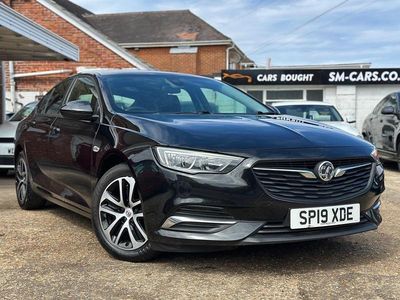 Used Vauxhall Insignia Design Edition 2019 Black Hatchback