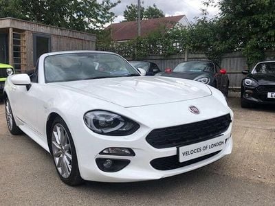 Used Fiat 124 Spider Lusso Plus 140 HP (102 kW) 2017 White Cabriolet