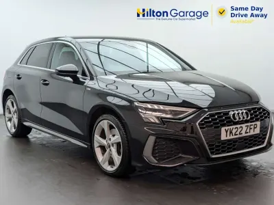 Begagnad Audi A3 Sportback e-tron S-Line 2022 Svart Halvkombi