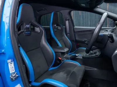 Used Ford Focus RS 350 HP (257 kW) 2018 Blue Hatchback