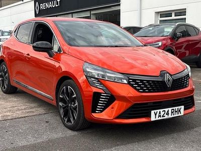 Used Renault Clio V Techno 143 HP (105 kW) 2024 Orange  Hatchback