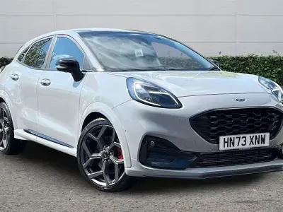 Käytetty Ford Puma ST 200 HP (147 kW) 2023 Harmaa Katumaasturi