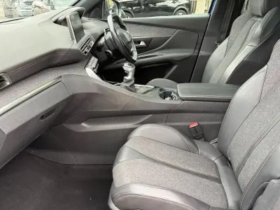 Used Peugeot 3008 GT-line 129 HP (94 kW) 2019 Blue SUV