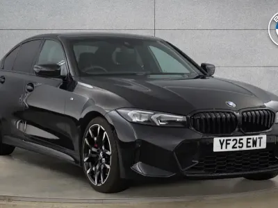 Begagnad BMW 320 M Sport 181 HK (133 kW) 2025 Svart