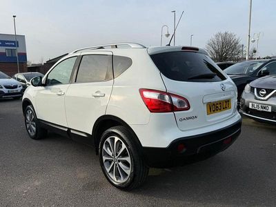 Used Nissan Qashqai Tekna 130 HP (95 kW) 2013 Pure white SUV