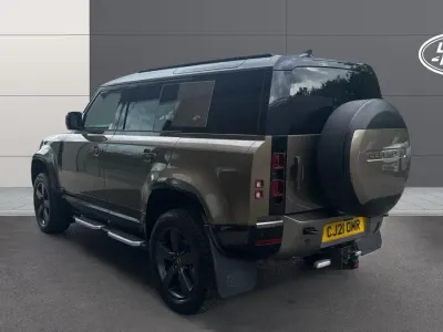 Used Land Rover Defender SE Dynamic 249 HP (183 kW) 2021 Brown SUV