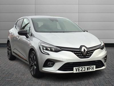 Used Renault Clio V Techno 90 HP (66 kW) 2023 Silver  Hatchback
