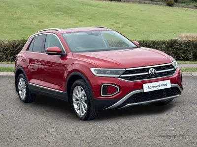 Used VW T-Roc Style 150 HP (110 kW) 2024 Red SUV
