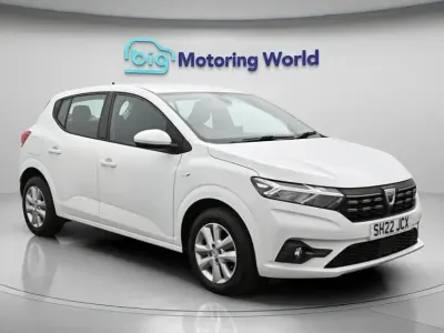 Used Dacia Sandero Comfort 90 HP (66 kW) 2022 White Hatchback