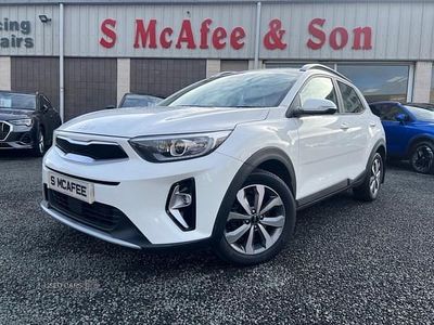White Used 2022 Kia Stonic SUV | £13,400 (Fair price)